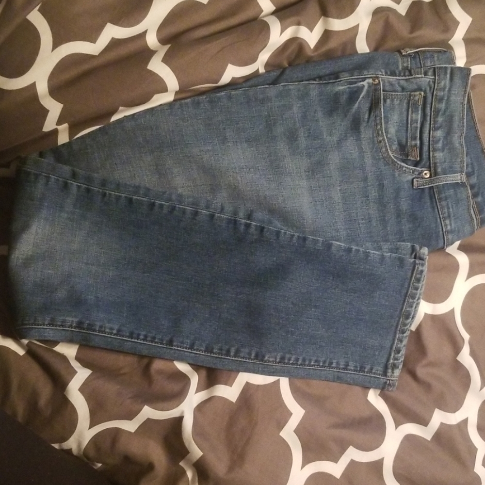 Old Navy Mid-Rise Skinny jeans
